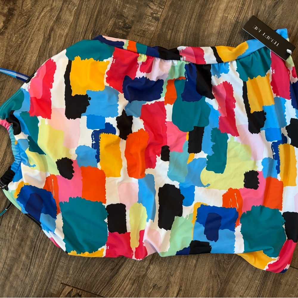 Tempt Me Tankini Top size small